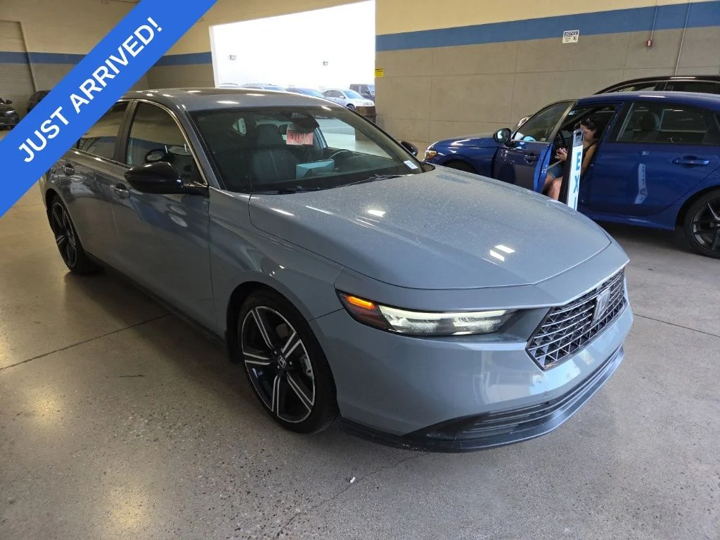 Certified Used 2023 Urban Gray Pearl Honda Sport image 2