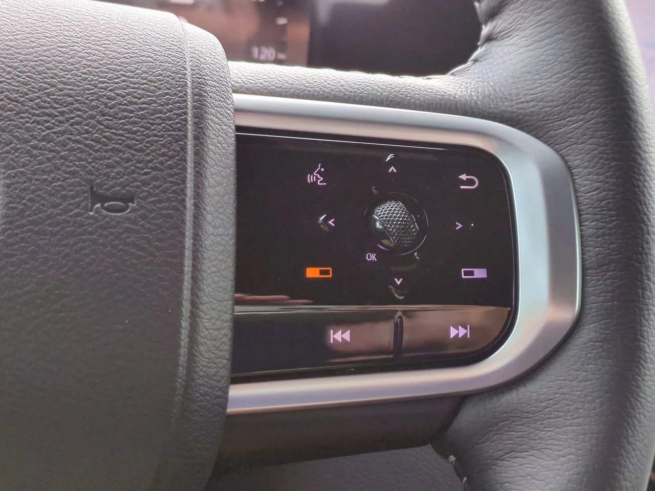 2026 Nissan Armada SL - Photo 26