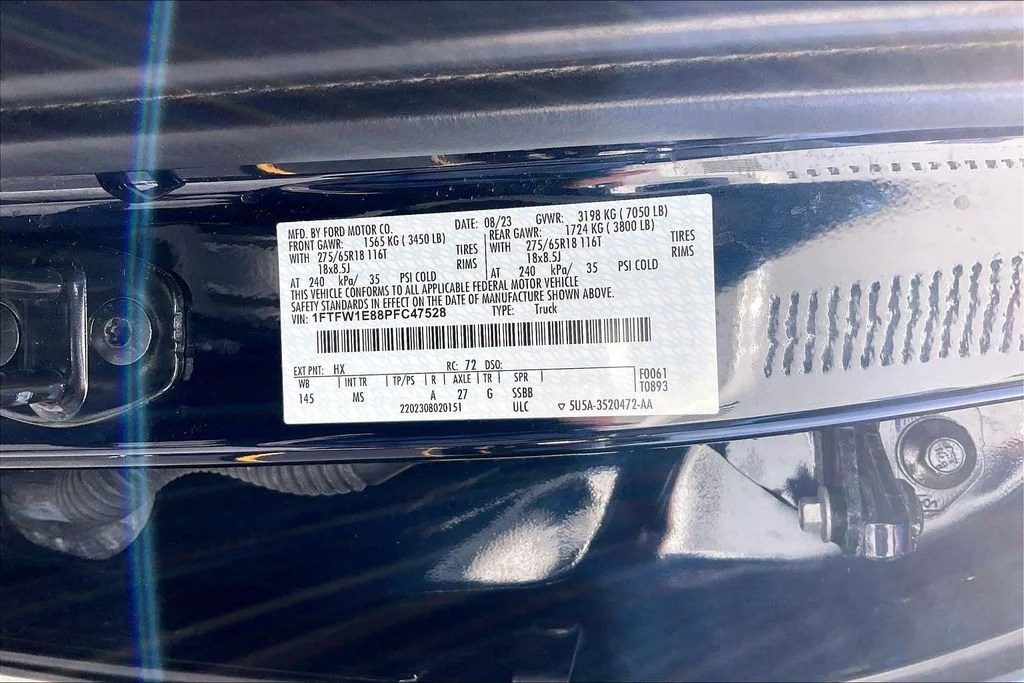 Used 2023 Blue Ford XLT image 29