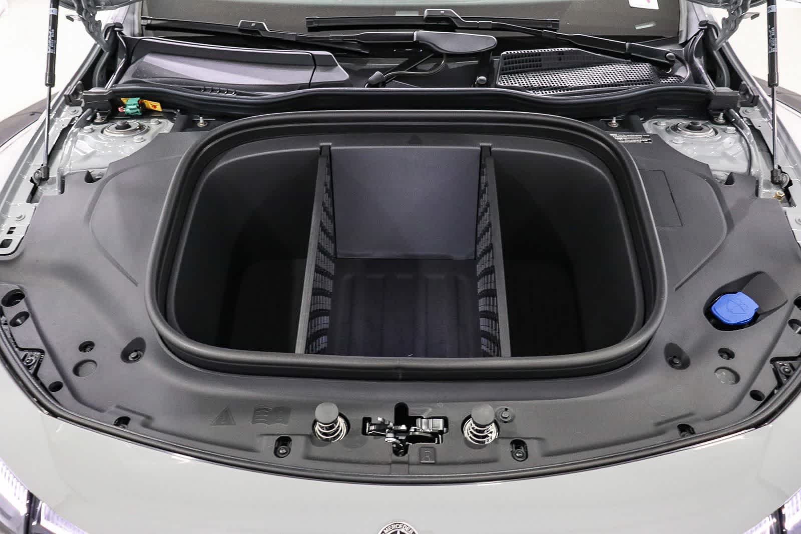 New 2027 MANUFAKTUR Alpine Grey Mercedes-Benz CLA 250+ Electric image 11