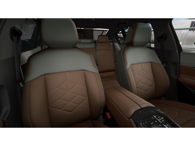 New 2027 Black BMW 550e image 11