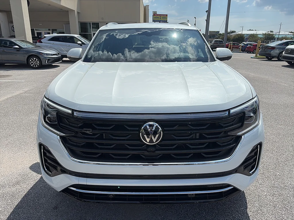 New 2026 Opal White Pearl Volkswagen 2.0T SEL Premium R-Line 4MOTION image 8