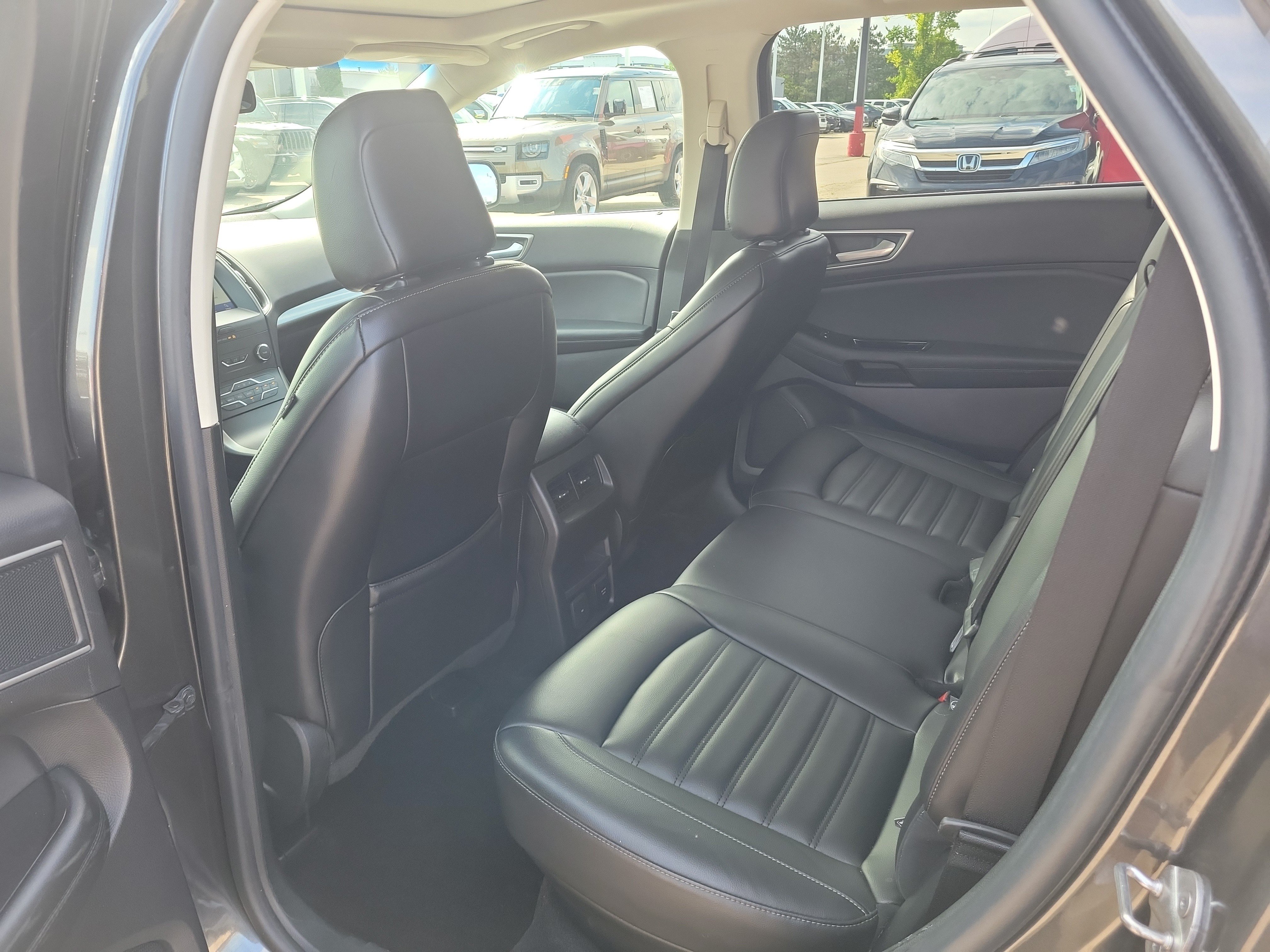 Used 2020 Gray Ford SEL image 15