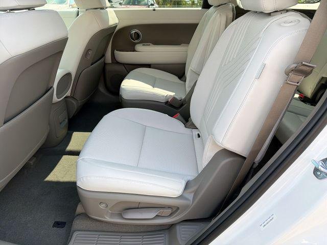 New 2026 White Hyundai SEL 7P image 26