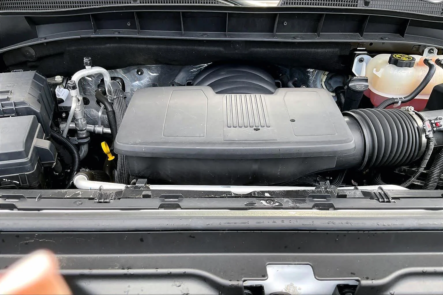 Used 2023 White Frost Tricoat GMC Denali image 32