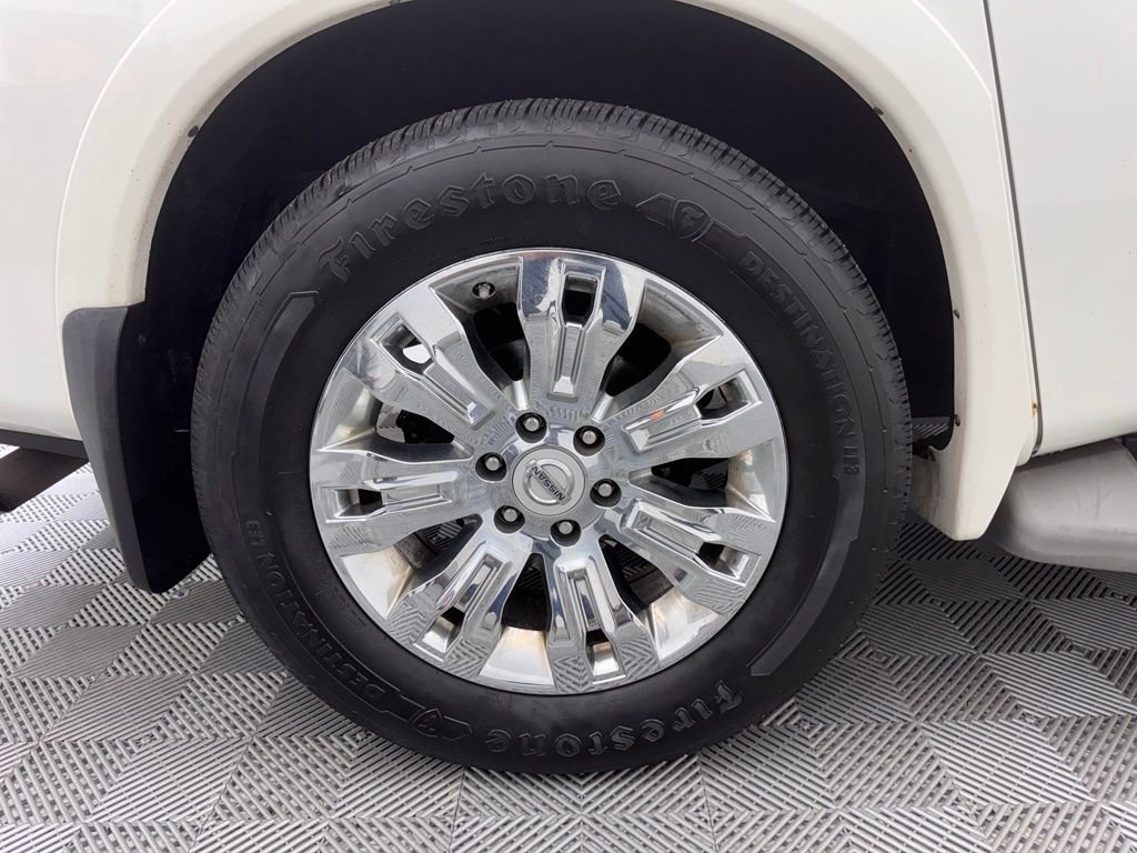 Used 2015 Pearl White Nissan Platinum image 42