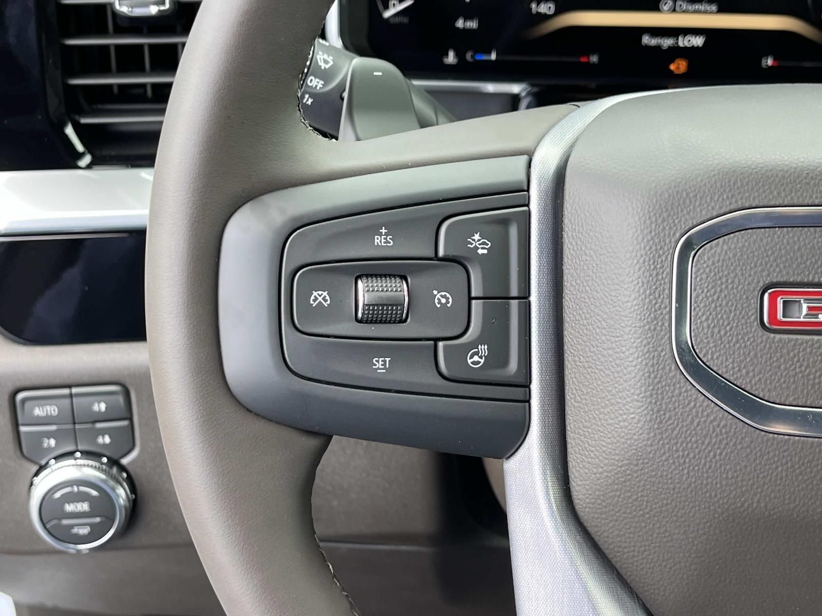 New 2026 Glacier White Tricoat GMC SLT image 25