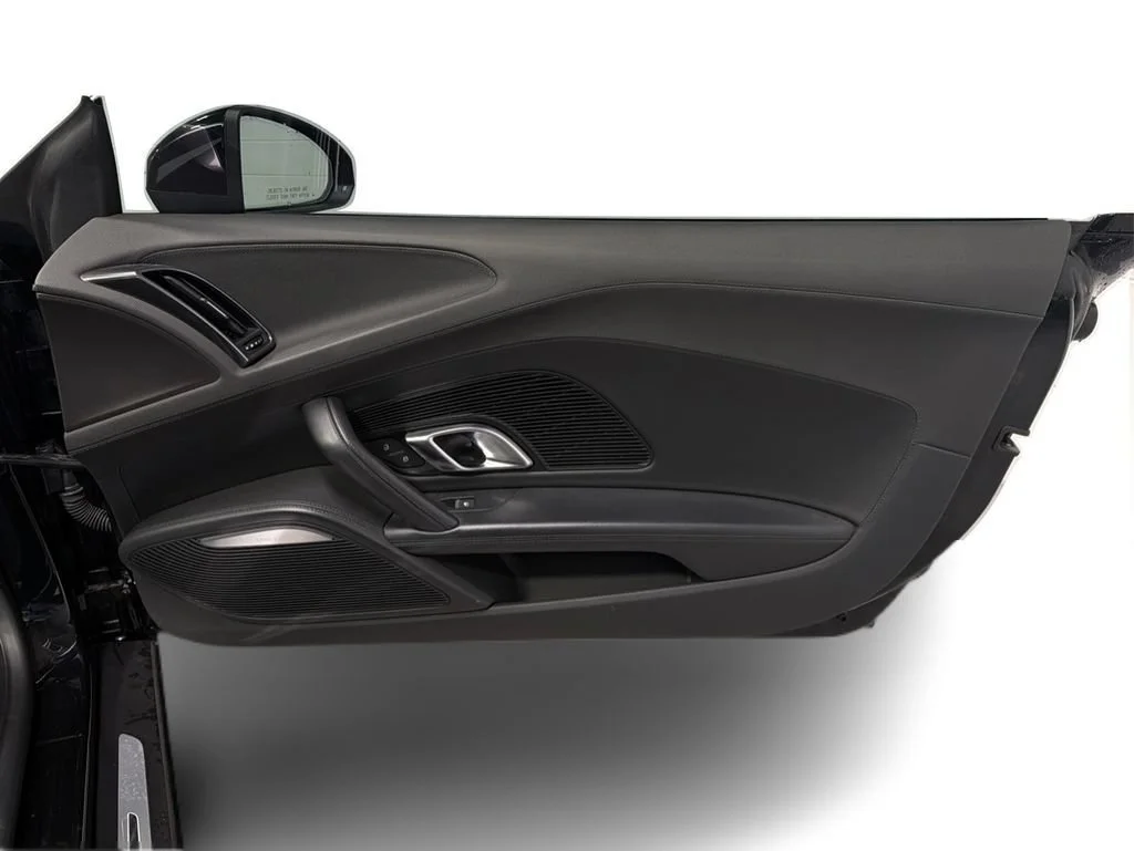Used 2018 Black Audi 5.2 image 22