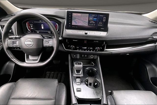 Used 2025 Gray Nissan SL image 14