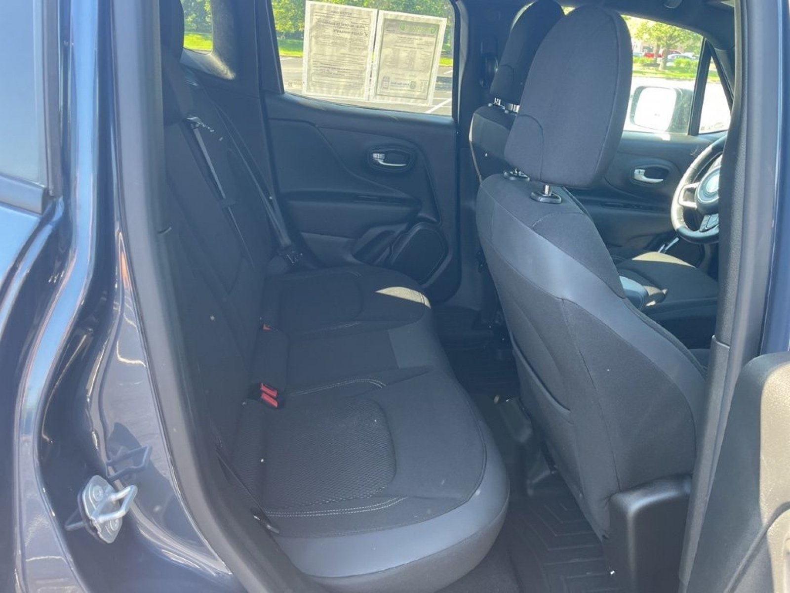 2022 Jeep Renegade Altitude - Photo 19
