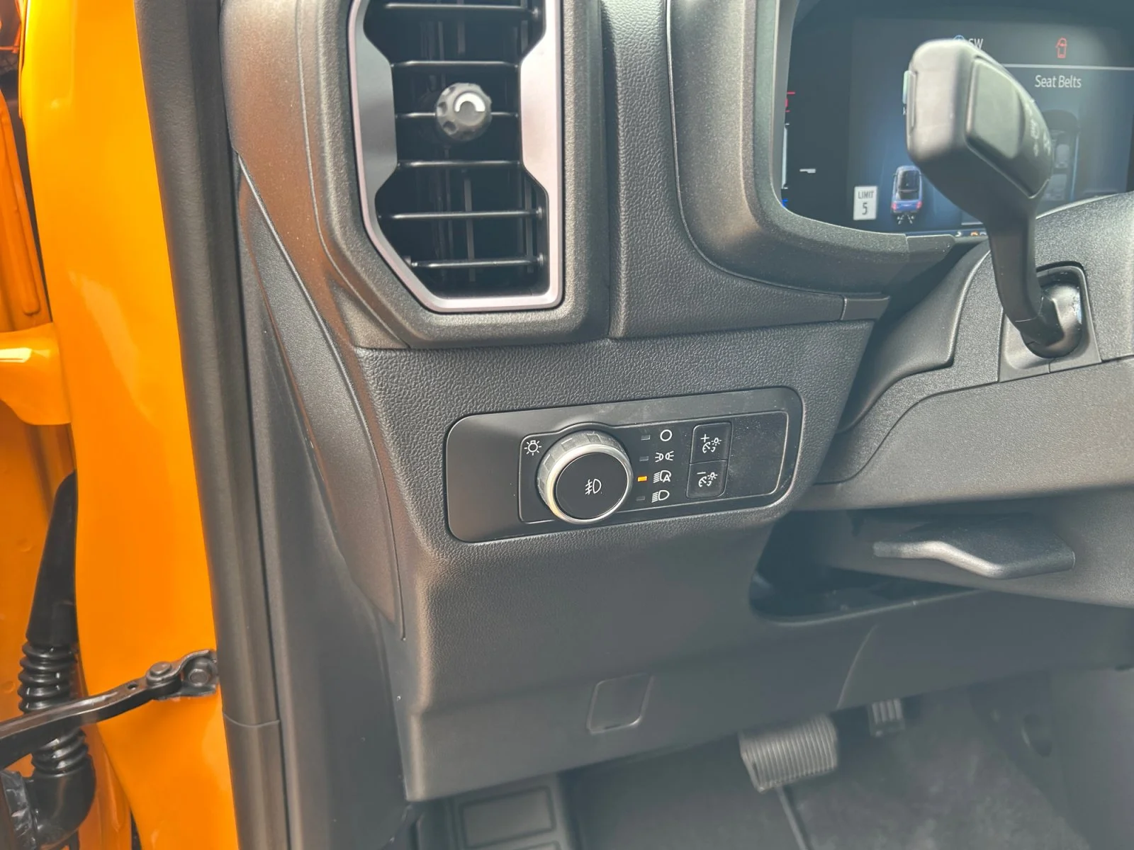 New 2026 Orange Fury Metallic Tri-Coat Ford Outer Banks image 15