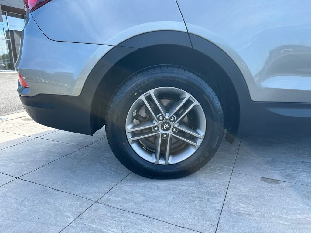 Used 2017 Gray Hyundai 2.4 Base image 5