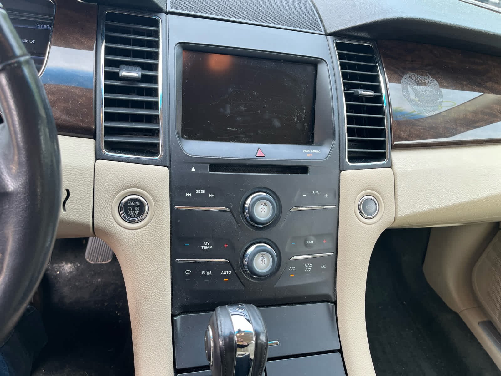 Used 2014 Ingot Silver Metallic Ford Limited image 6