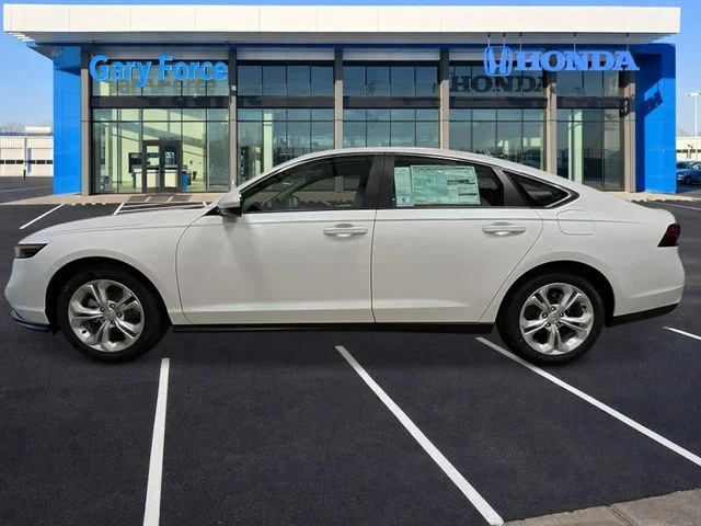 New 2026 Platinum White Pearl Honda LX image 2