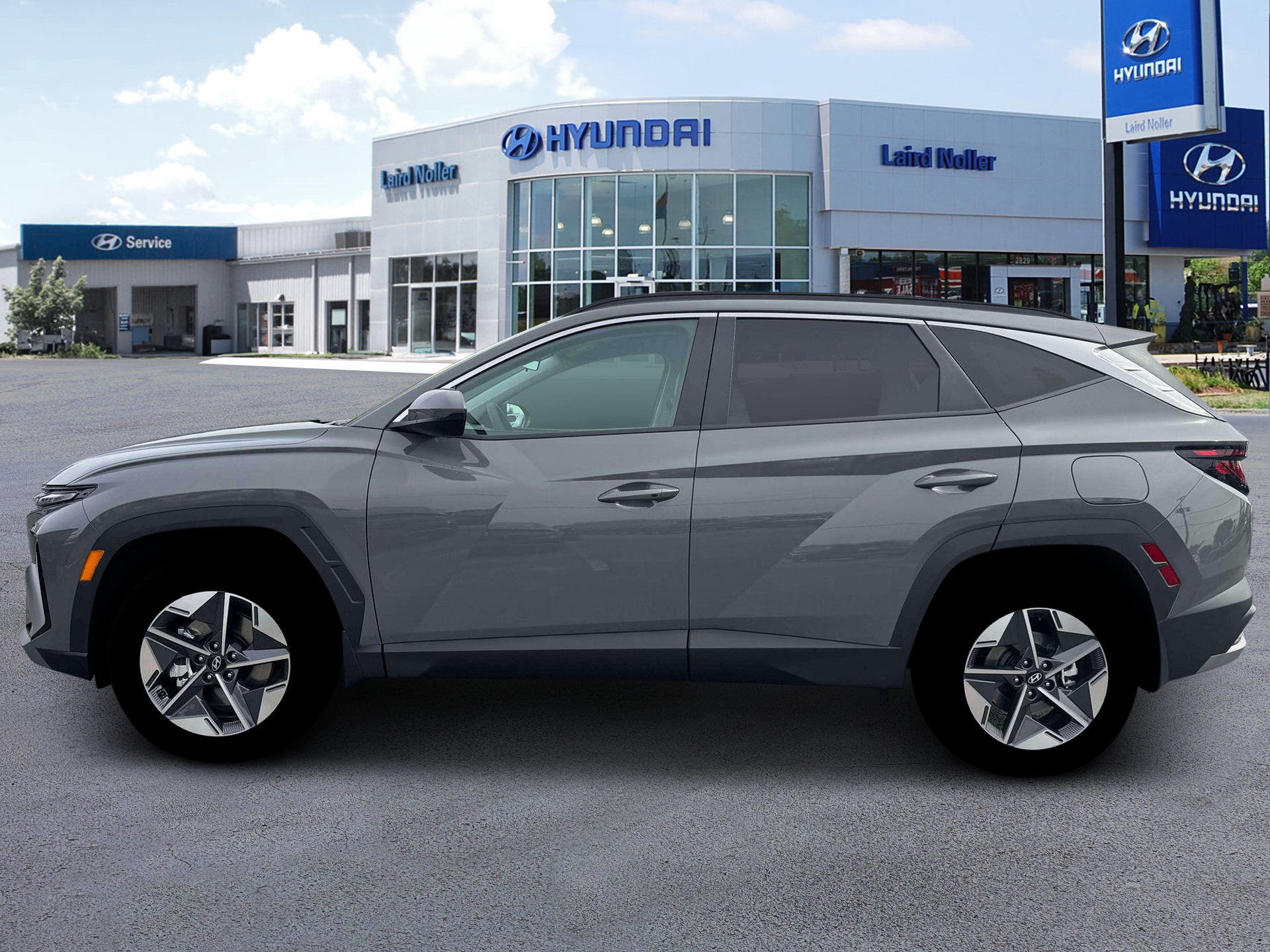 View vehicle photo 3