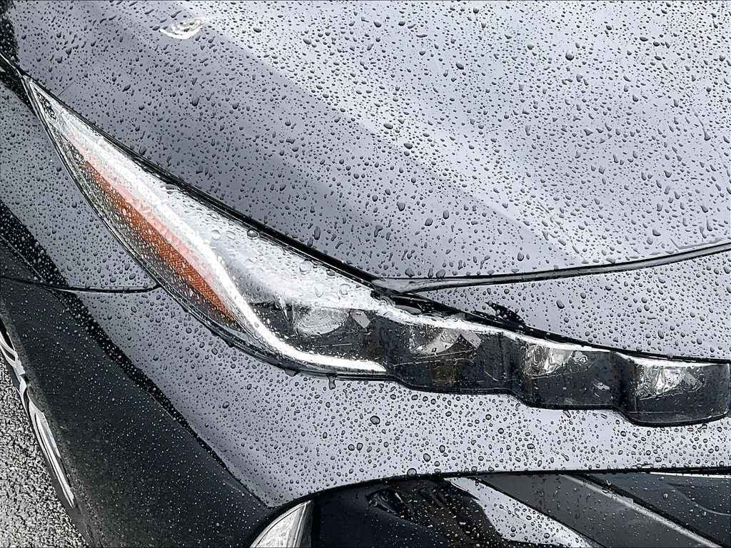 Used 2022 Black Toyota XLE image 33