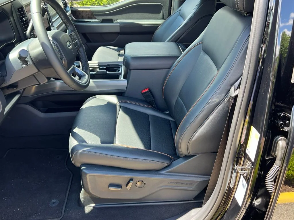 New 2026 Agate Black Metallic Ford F-250® Lariat® image 15