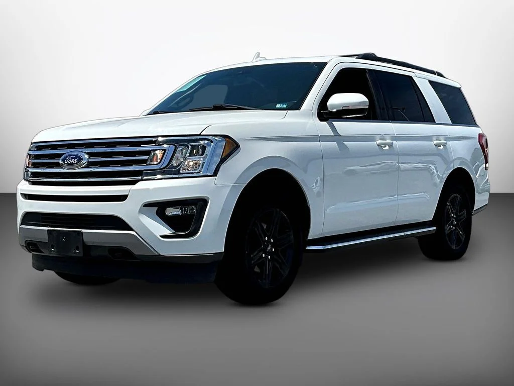 Used 2021 White Ford XLT image 3
