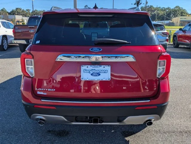 Certified Used 2022 Rapid Red Metallic Tinted Clearcoat Ford Limited image 5
