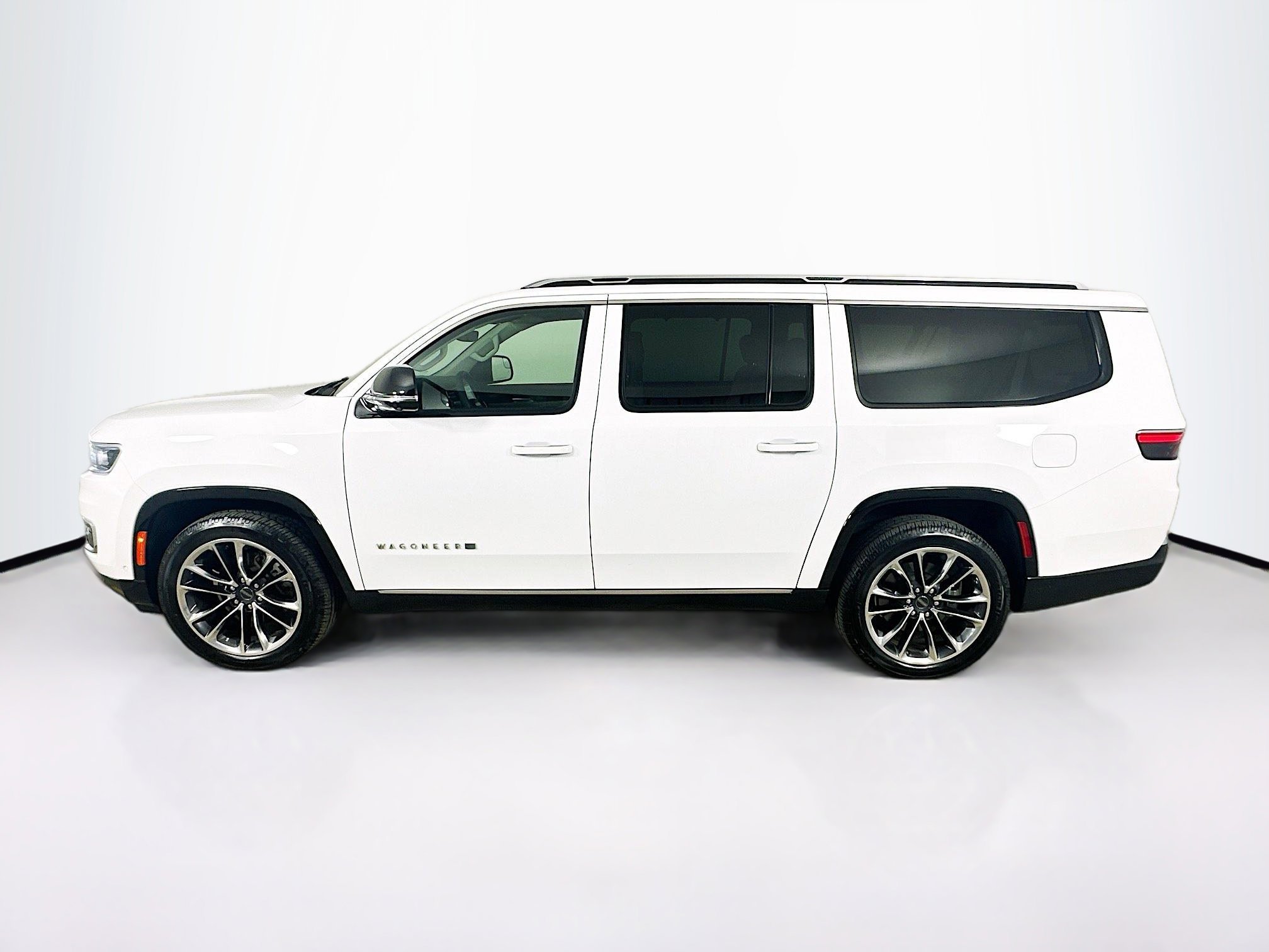 2023 Jeep Wagoneer L Series III photo 4