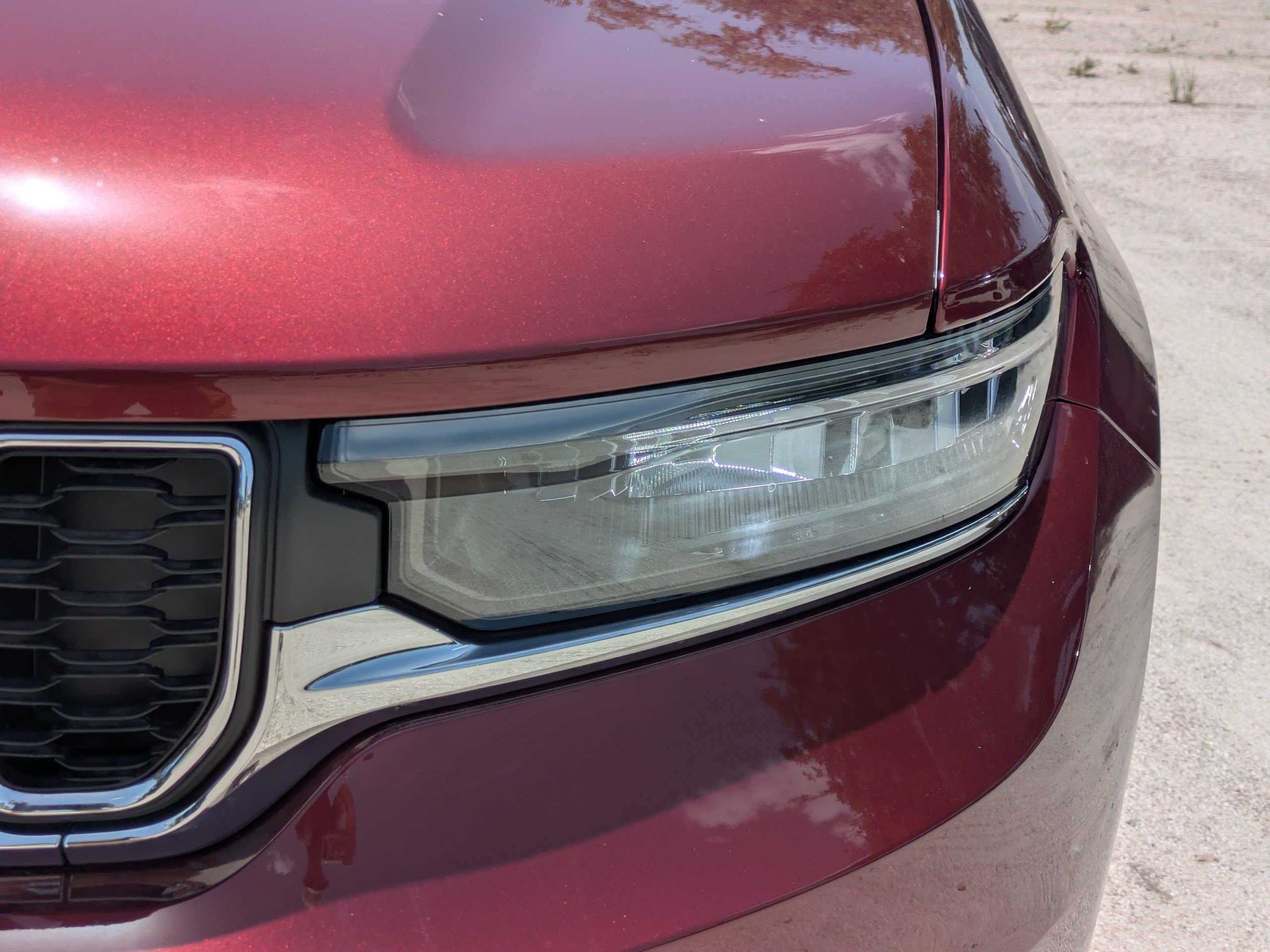 New 2026 Velvet Red Pearl-Coat Exterior Paint Jeep Laredo X image 10
