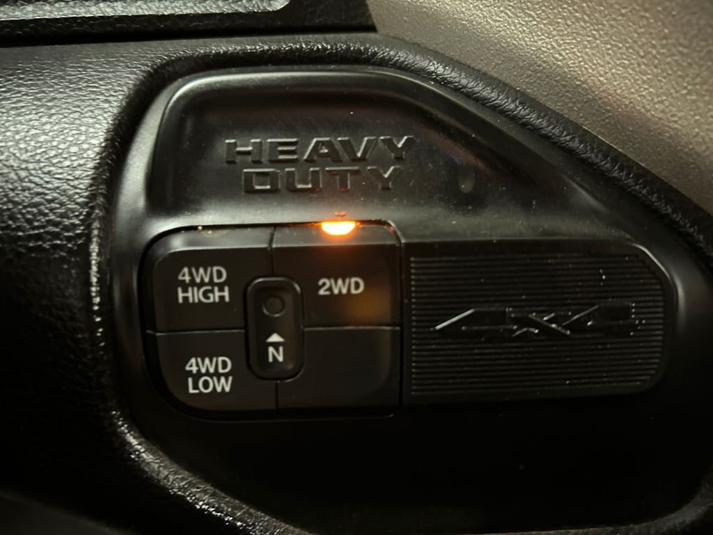 Used 2024 Silver Ram Laramie image 30