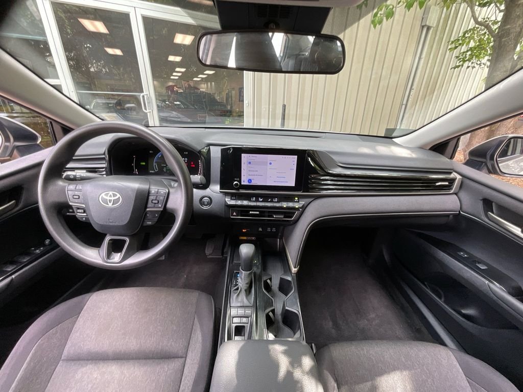 Used 2025 Silver Toyota LE image 18