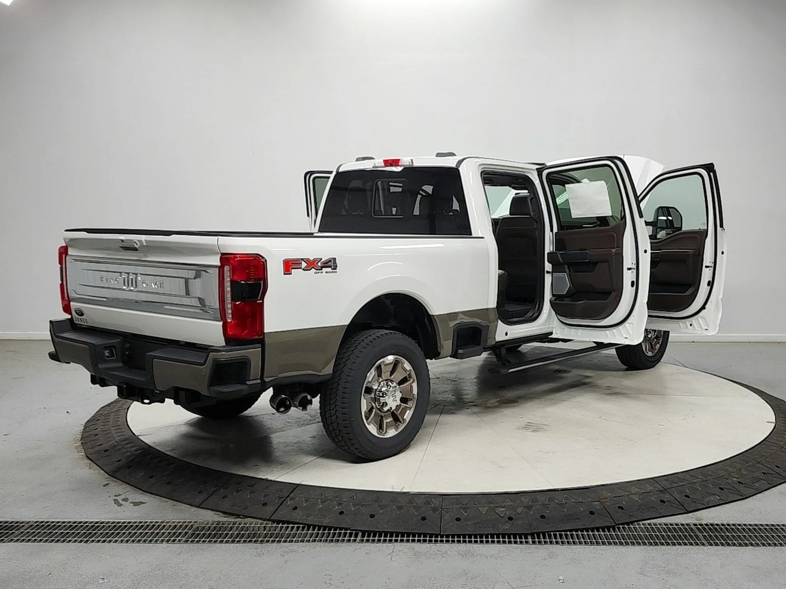 New 2026 White Ford King Ranch image 15