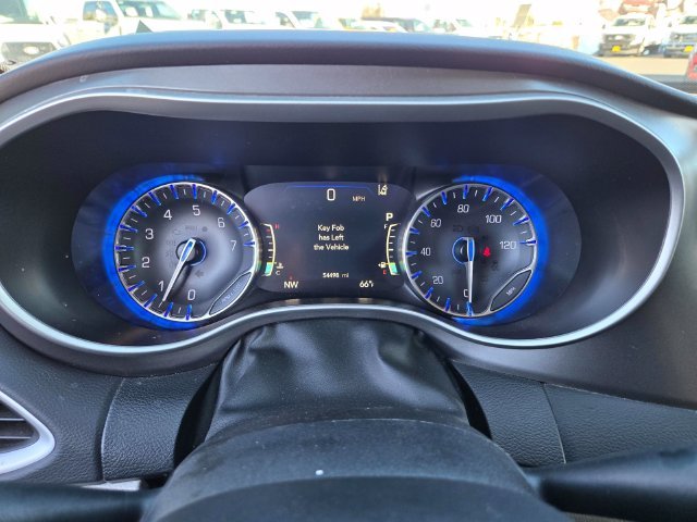 Used 2024 Silver Chrysler Touring L image 18