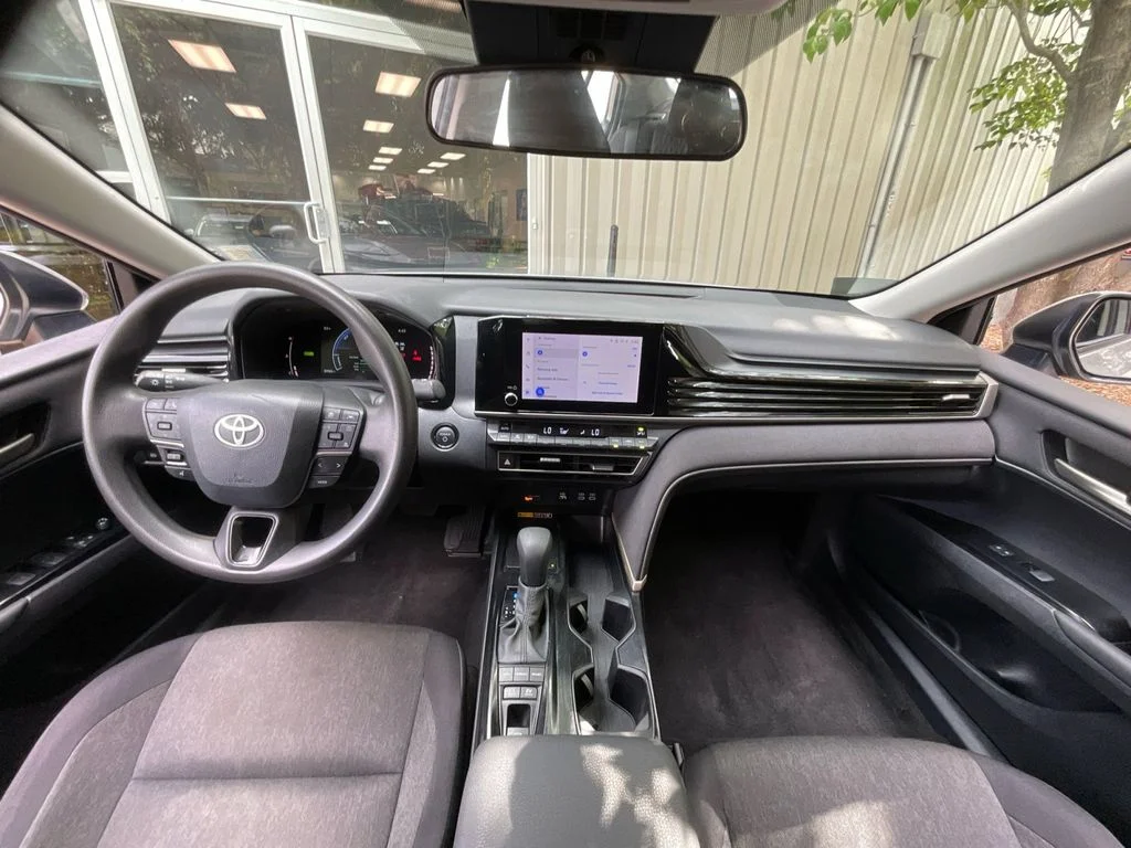 Used 2025 Silver Toyota LE image 18