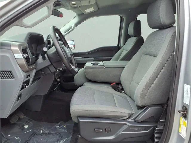 Used 2025  Ford XLT image 15