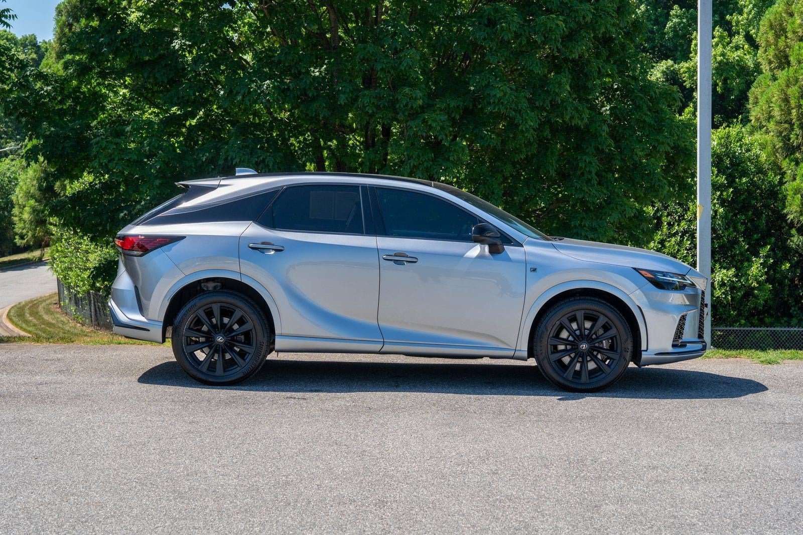 Used 2024 Iridium Lexus 500h F SPORT Performance image 9