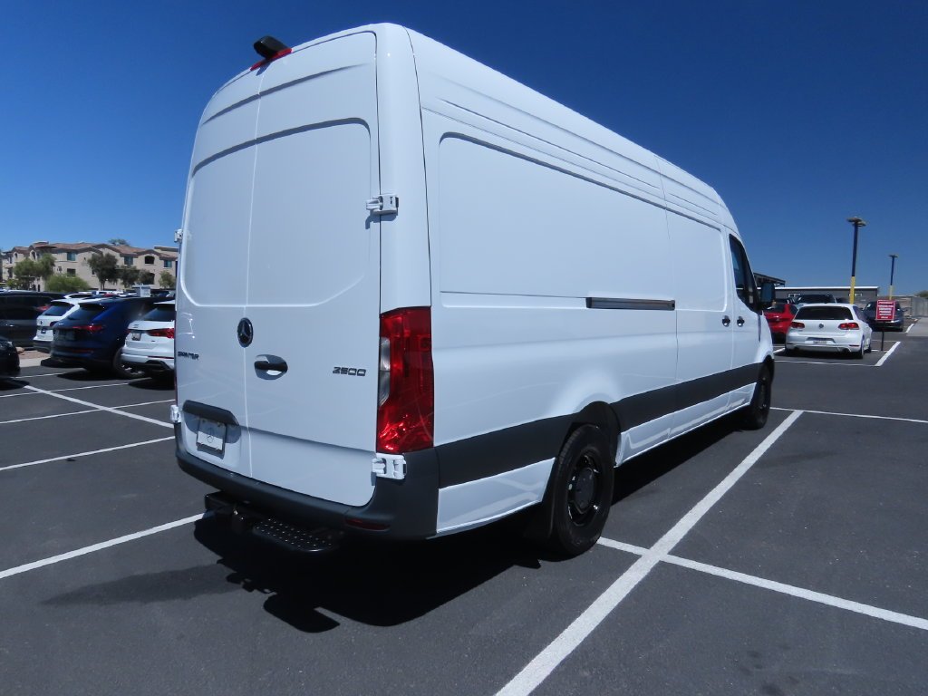 Used 2024 Arctic White Mercedes-Benz Cargo 170 WB image 5