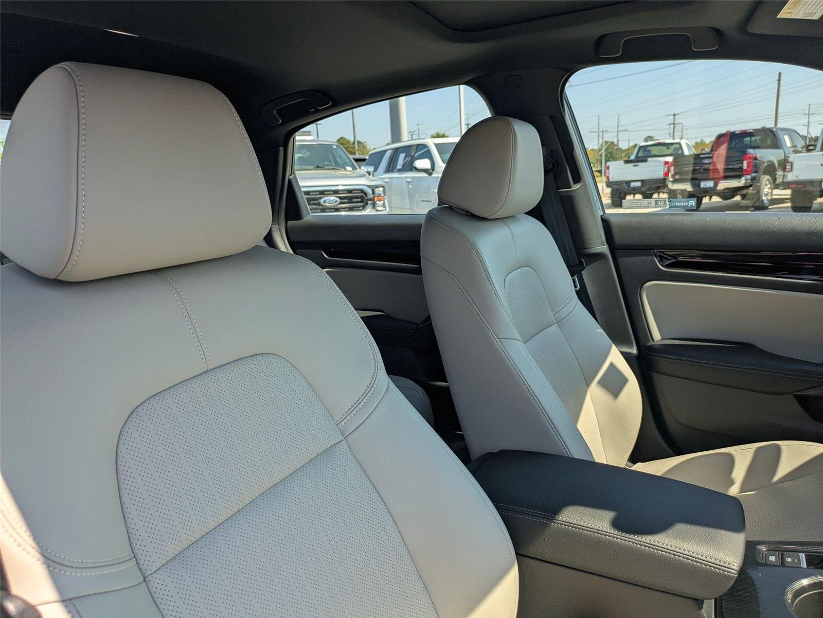 Used 2022 Meteorite Gray Metallic Honda Sport Touring image 35
