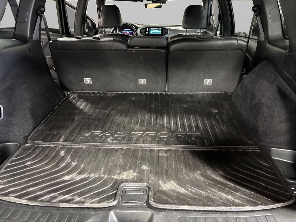 Used 2019 Black Honda Touring image 11
