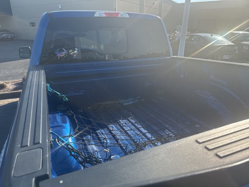 Used 2017 Blue Ford XLT image 4
