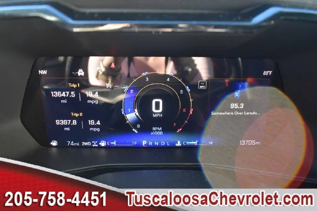 Used 2025 Black Chevrolet Z71 image 31