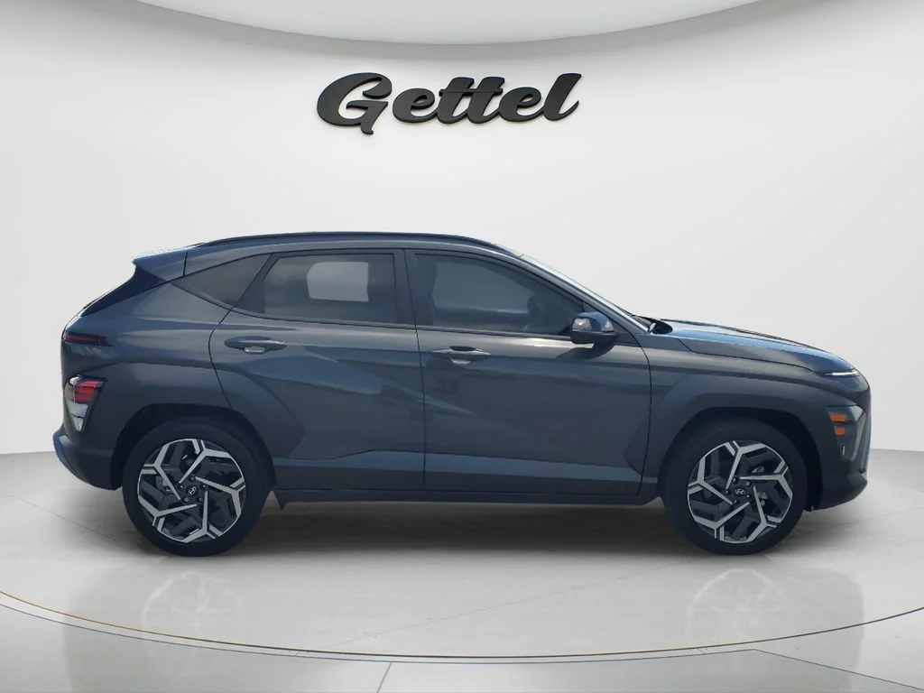 Used 2026 Gray Hyundai SEL Premium image 4