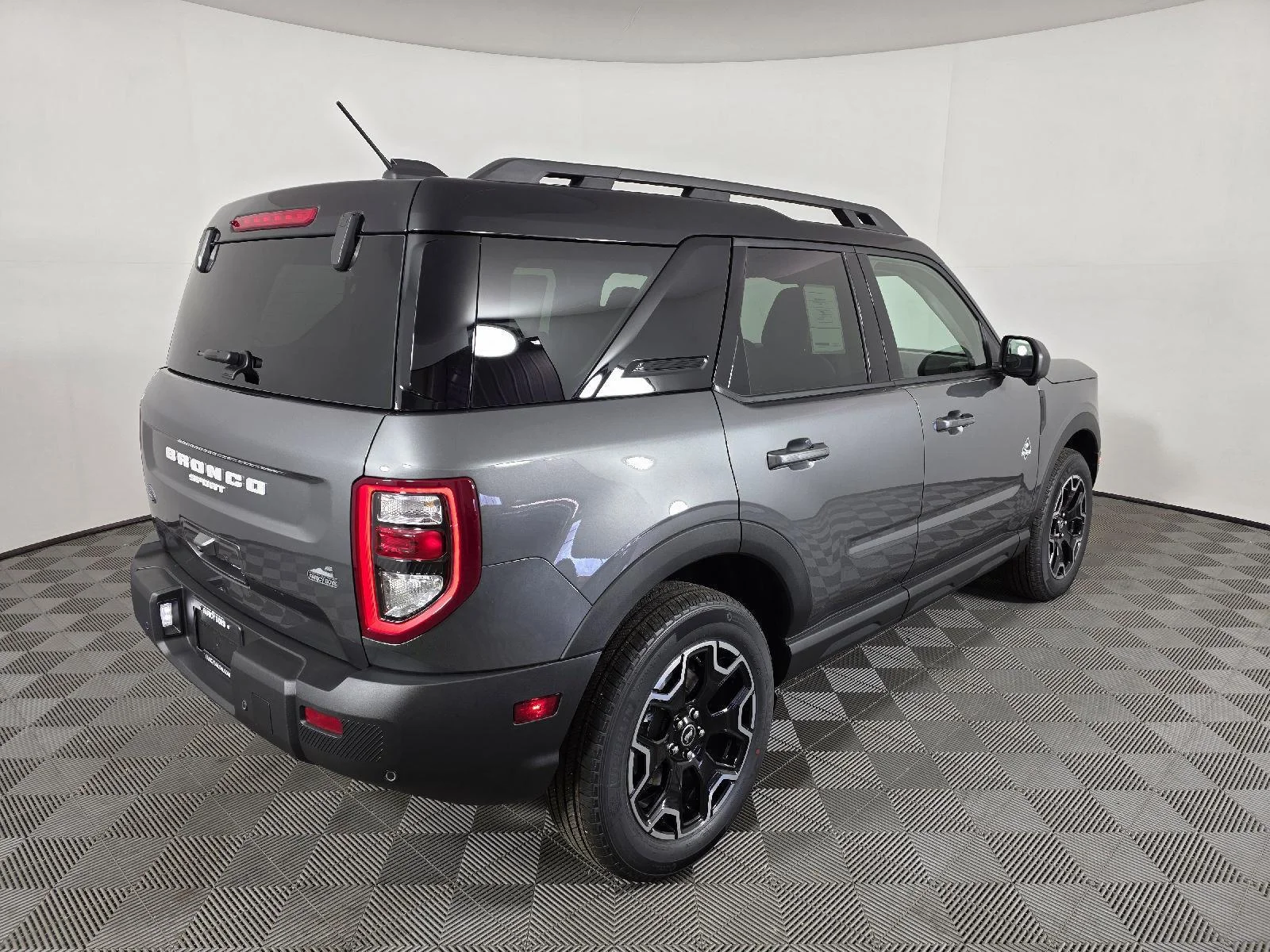 Used 2025 Carbonized Gray Metallic Ford Outer Banks image 9