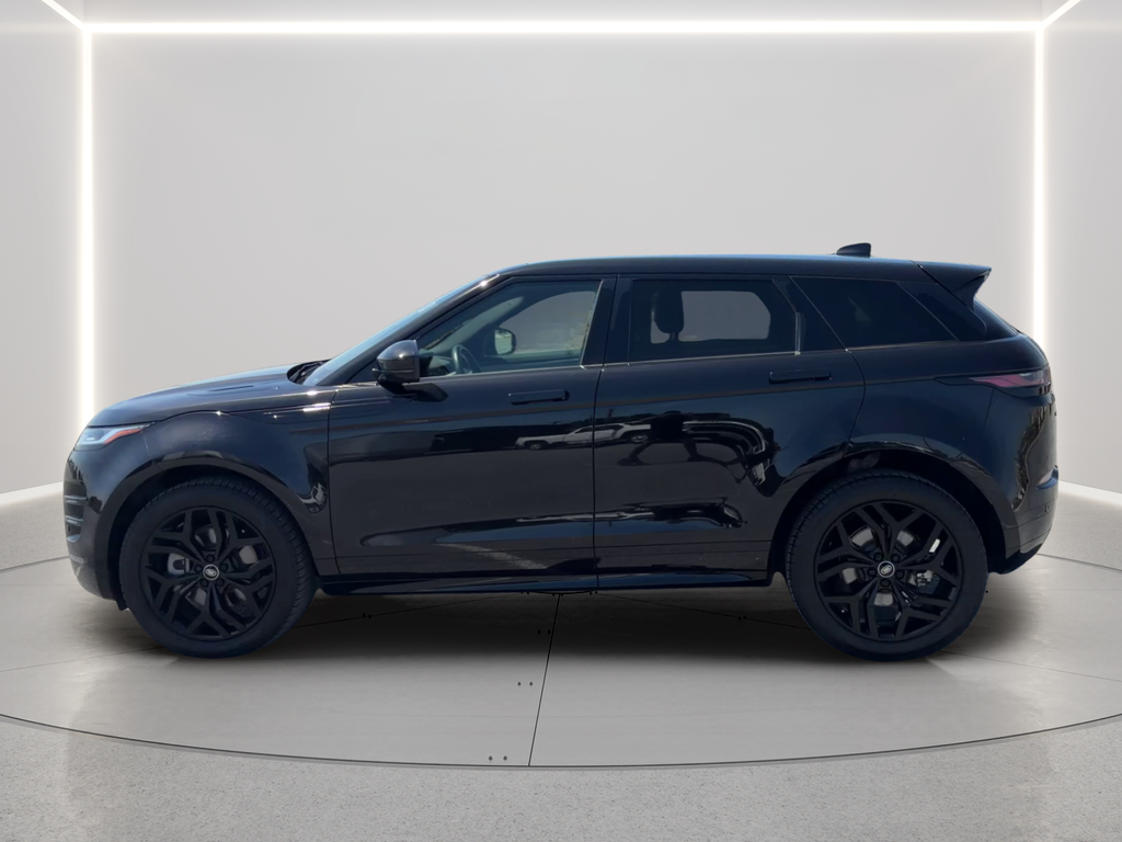 Used 2022 Black Land Rover Dynamic image 8