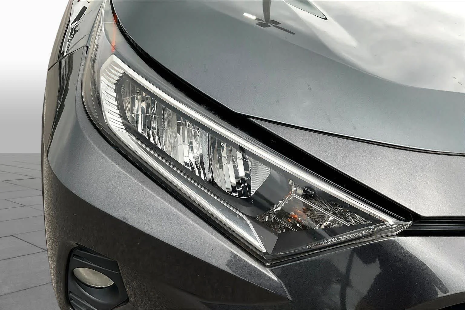 Used 2021 Magnetic Gray Metallic Toyota XLE image 26