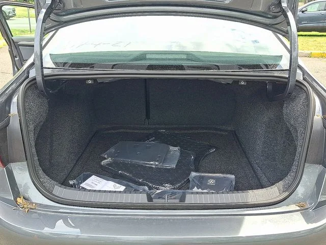 New 2026 Gray Volkswagen 1.5T SE image 6