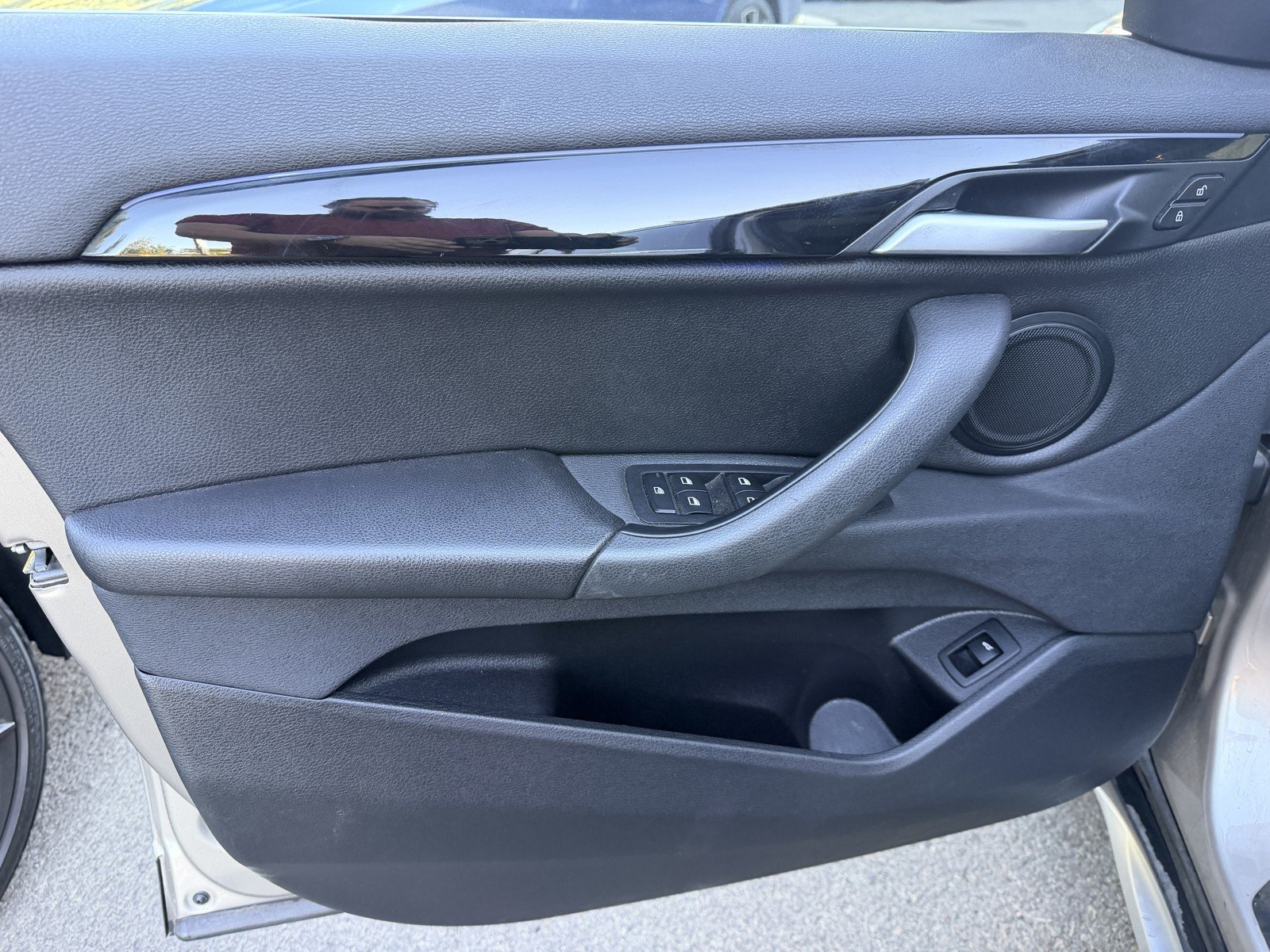 2022 BMW X1 28i - Photo 18