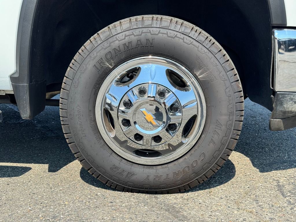 2024 Chevrolet Silverado 3500HD LT - Photo 17