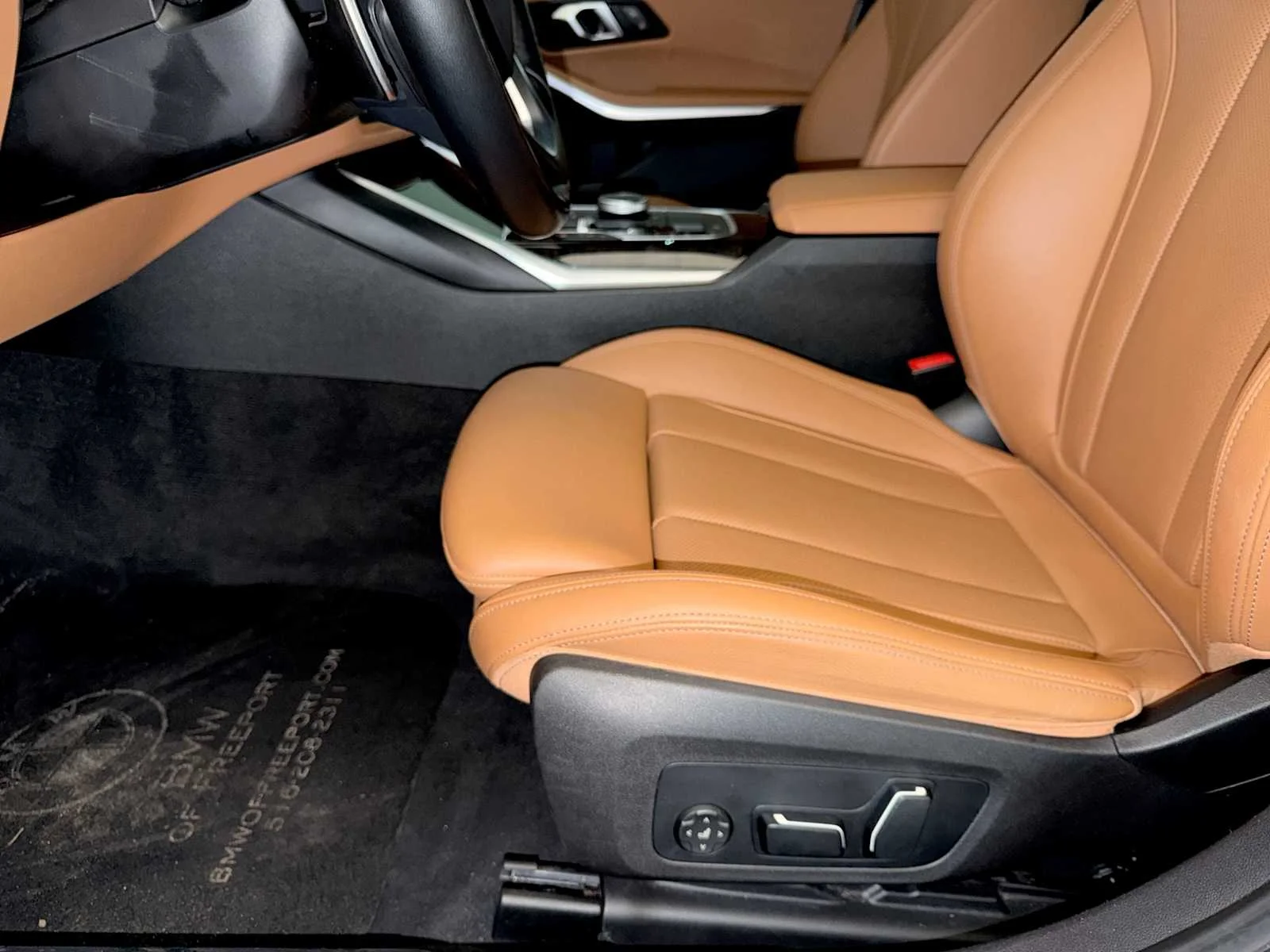 2024 BMW 3 Series 330i - Photo 10