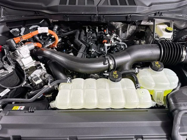 New 2026 White Ford XLT image 25