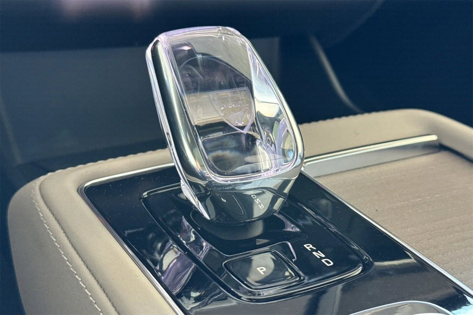 2026 Volvo XC90 Plus - Photo 24