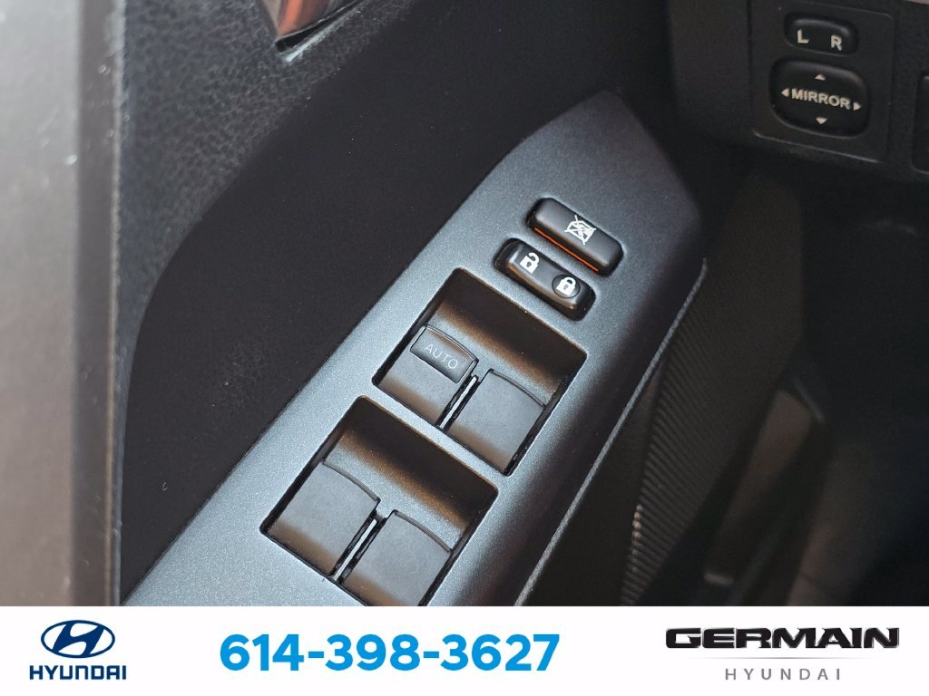 Used 2018 Blue Toyota XLE image 27