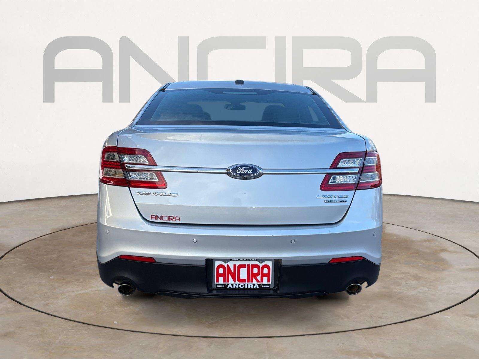 Used 2018 Ingot Silver Ford Limited image 9