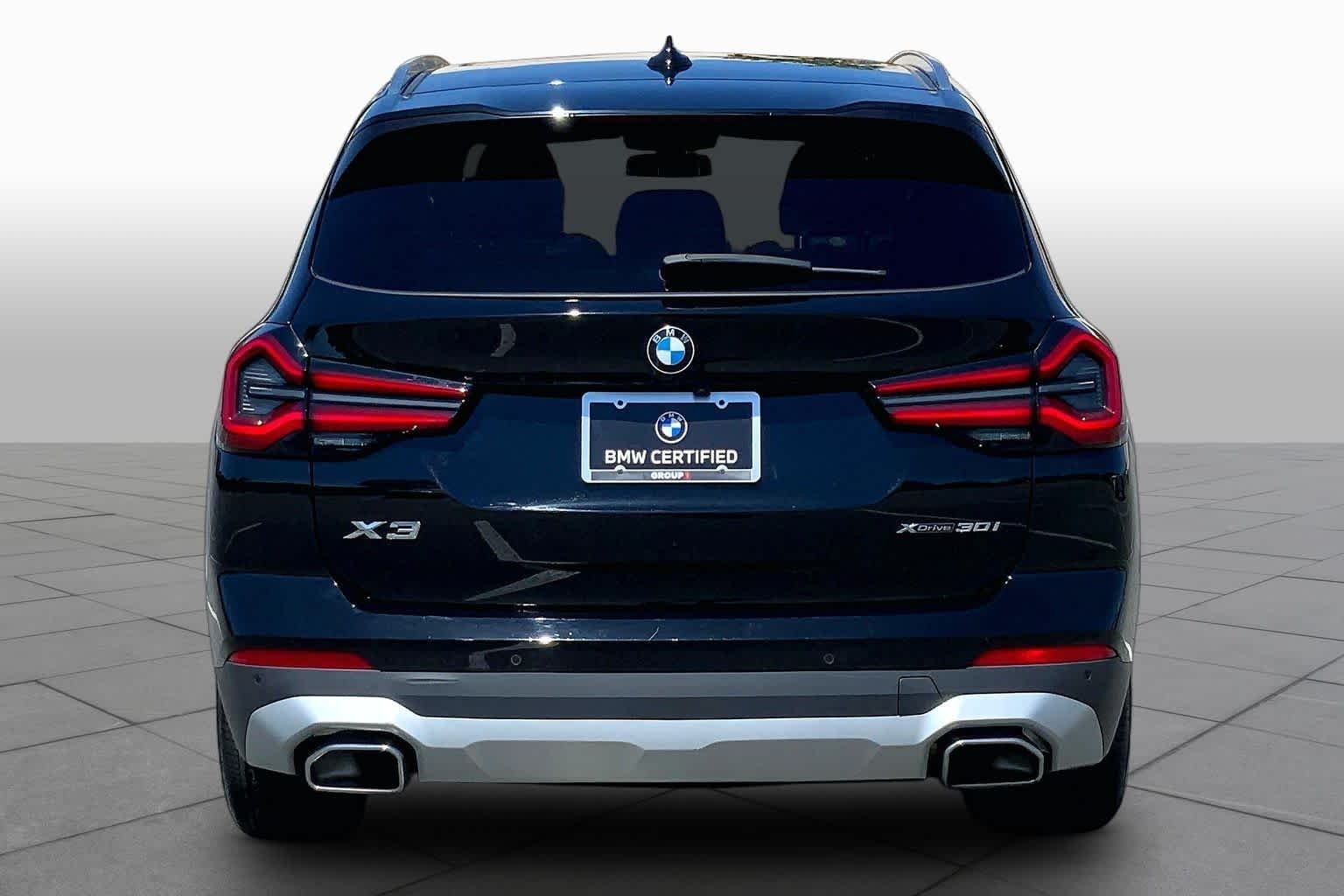 Used 2024 Jet Black BMW xDrive30i image 4